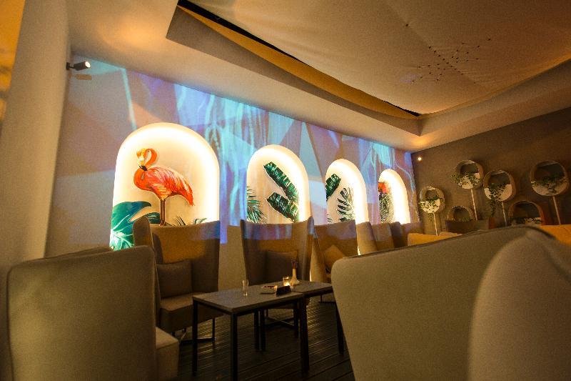 Padam Boutique 4* Tirana