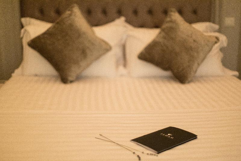 Padam Boutique 4* Tirana
