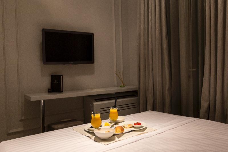 Padam Boutique 4* Tirana